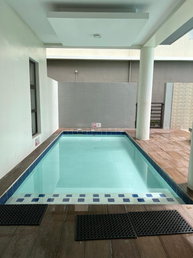 City Center - Front Of Iloilo Esplanade 2Br Condo Экстерьер фото